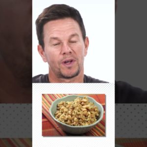 Mark Wahlberg knows his way around some potatoes  #menshealth #markwahlberg